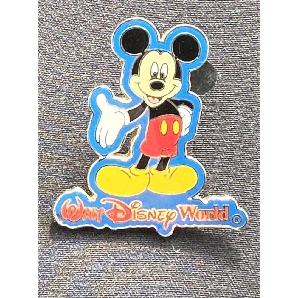 Mickey Mouse Gimme Five Walt Disney World Logo Trading Pin 2005
